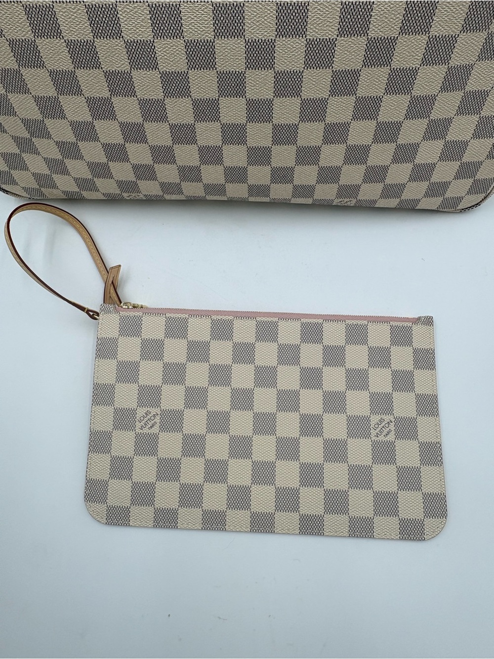 Louis Vuitton Neverfull GM Damier Azur - Picture 4 of 7